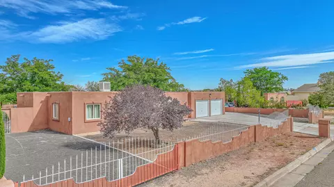 808 Villa Verde Dr SE, Albuquerque, NM 87124