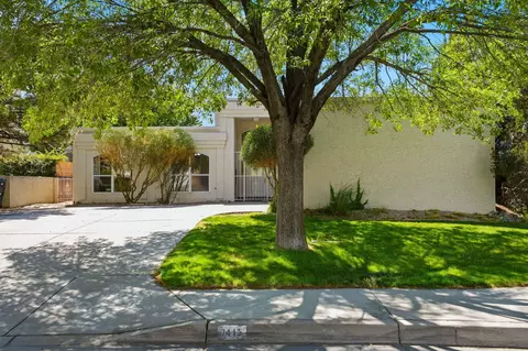 7415 Coachman St NE, Albuquerque, NM 87109