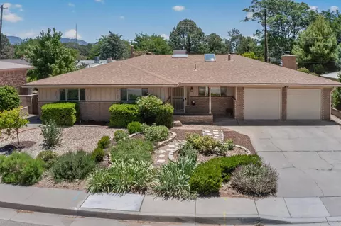 8222 Connecticut St NE, Albuquerque, NM 87110