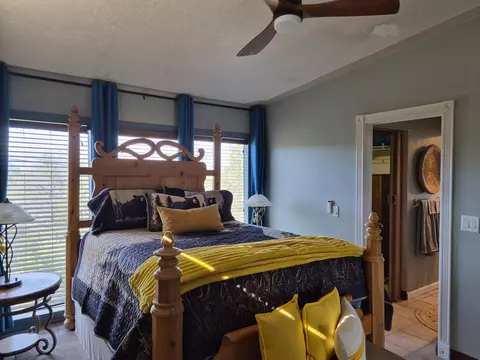 Bedroom - 74 Juniper Hill Loop, Cedar Crest, NM 87008 photo 4 of 11