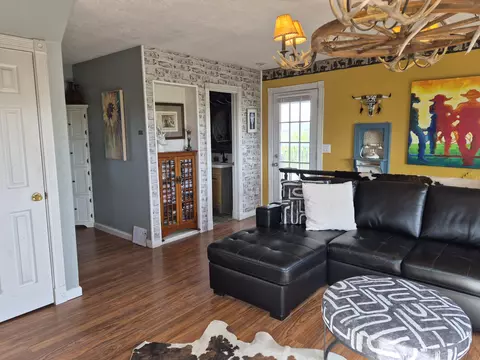 Living - 74 Juniper Hill Loop, Cedar Crest, NM 87008 photo 8 of 13