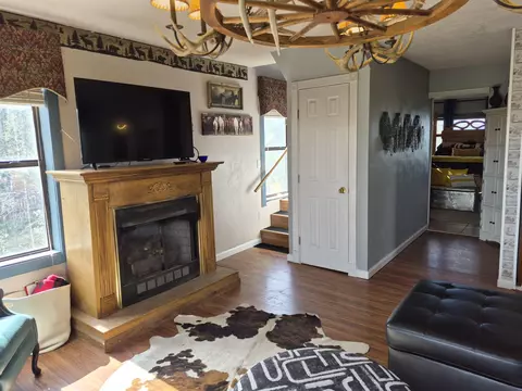 Living - 74 Juniper Hill Loop, Cedar Crest, NM 87008 photo 11 of 13