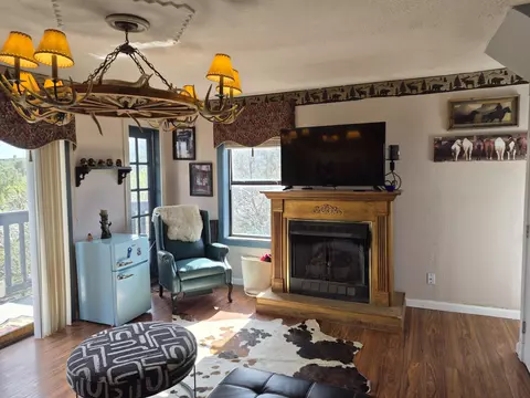 Living - 74 Juniper Hill Loop, Cedar Crest, NM 87008 photo 12 of 13