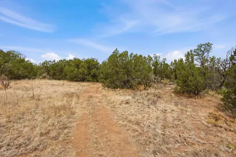 11 Timber Ln, Edgewood, NM 87015