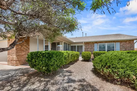 216 Prestige Way NE, Rio Rancho, NM 87124
