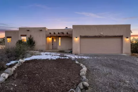 58 Loma Chata Rd, Placitas, NM 87043