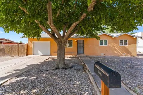 1219 Aztec Rd NW, Albuquerque, NM 87107