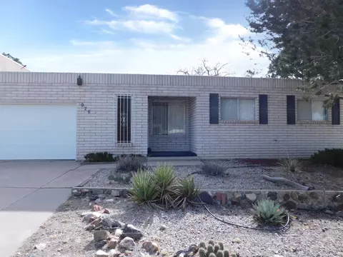 926 Matador Dr SE, Albuquerque, NM 87123