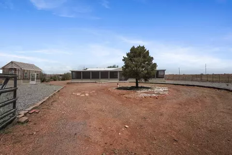 49 Fama Rd, Laguna, NM 87026
