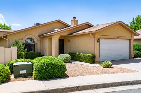 10916 Griffith Park Dr NE, Albuquerque, NM 87123