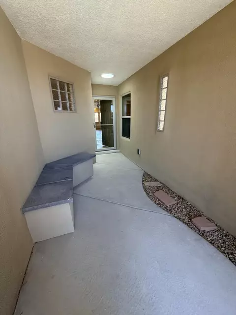 6550 Jacal Ct NW, Albuquerque, NM 87114