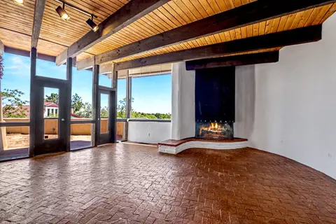 9661 Asbury Ct NW, Albuquerque, NM 87114