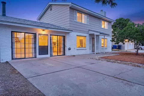 5901 Hayes Dr NW, Albuquerque, NM 87120