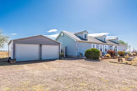 38 Stallion Rd, Stanley, NM 87056