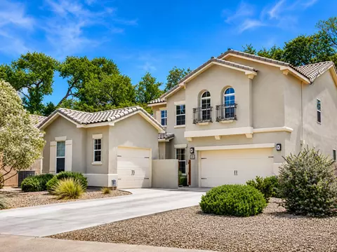 608 Bosque Verde Ln NW, Albuquerque, NM 87104