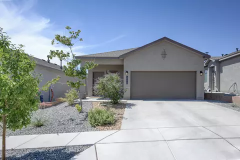10658 Valedon Ln SW, Albuquerque, NM 87121