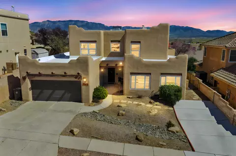 9816 Buckeye St NW, Albuquerque, NM 87114