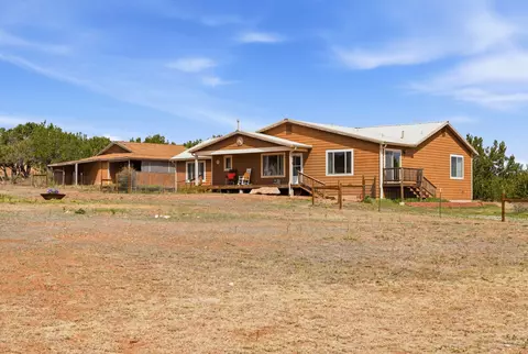2 Entrada Del Norte, Edgewood, NM 87015