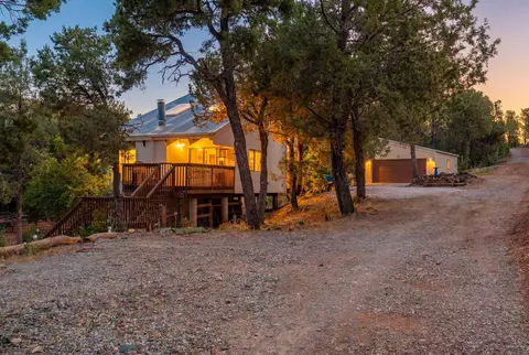 36 Sandia Park Ln, Sandia Park, NM 87047