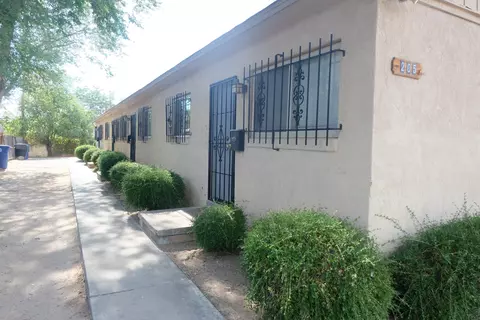 205 Mesilla St NE, Albuquerque, NM 87108