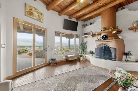 480 Valle Vista Rd, Corrales, NM 87048