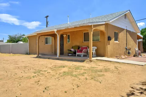 4803 Mescalero Rd NE, Albuquerque, NM 87110