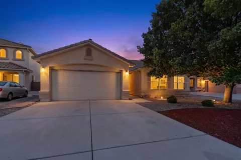 900 Copperhead Ct NE, Albuquerque, NM 87113