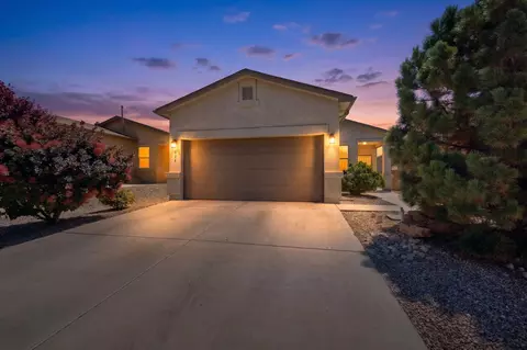 824 Ekarma Dr NW, Albuquerque, NM 87120