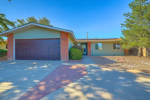 4909 Homestead Trl NW, Albuquerque, NM 87120