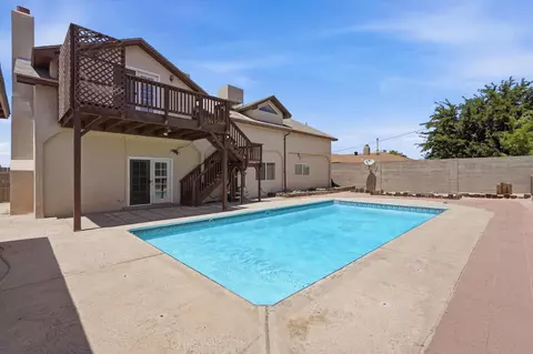 2404 Sandler Dr NE, Albuquerque, NM 87112