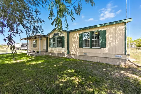 84 Padilla Rd, Belen, NM 87002