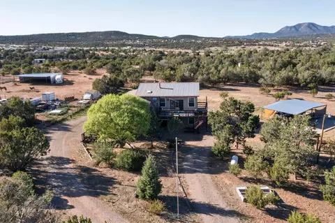 10 Brenden Ln, Tijeras, NM 87059