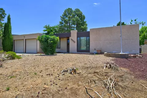10300 Karen Ave NE, Albuquerque, NM 87111
