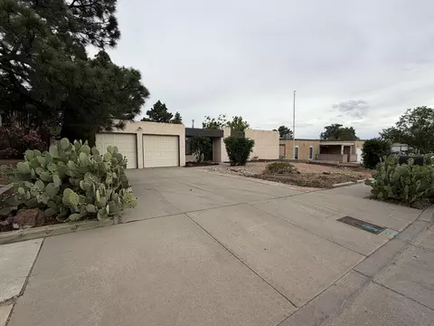 10300 Karen Ave NE, Albuquerque, NM 87111