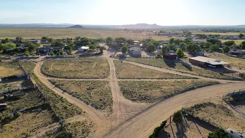 Molinero Road, Los Lunas, NM 87031