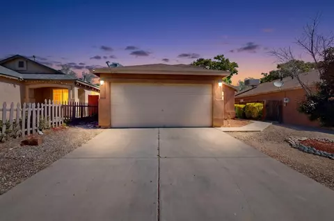 6015 Ursa Ave NW, Albuquerque, NM 87114