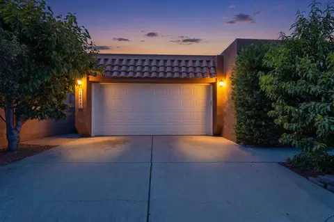 10020 Irbid Rd NE, Albuquerque, NM 87122
