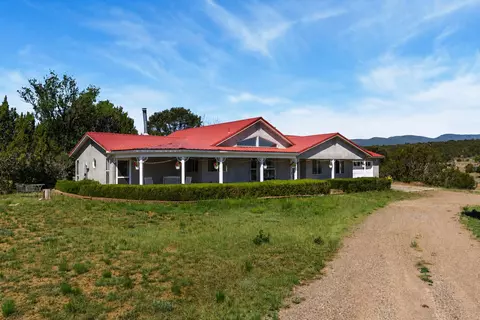 37 Camino Del Oriente, Tijeras, NM 87059