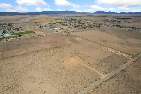815 Paseo Poniete, Moriarty, NM 87035