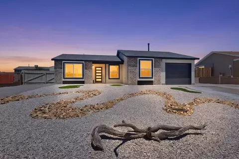 4515 Sunstone Way NE, Rio Rancho, NM 87124