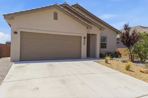 2027 White Dove St SE, Albuquerque, NM 87123