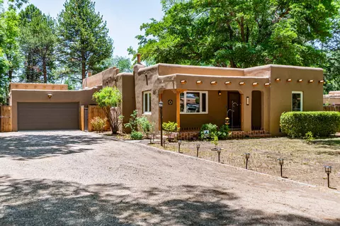 298 Placitas Rd NW, Albuquerque, NM 87107