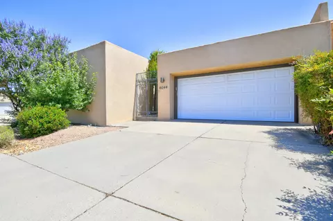 6044 Vista Campo Rd NE, Albuquerque, NM 87109