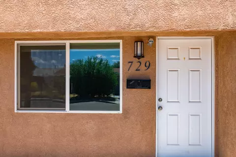 729 Prospect Ave NW, Albuquerque, NM 87102