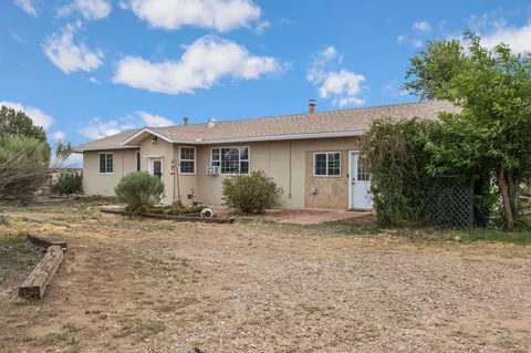 21 Buckhorn Ave, Moriarty, NM 87035