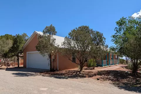 9 Camino Collado, Edgewood, NM 87015
