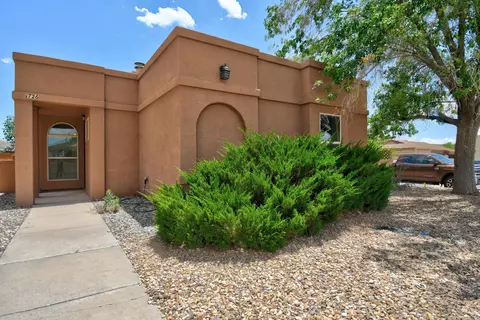 1726 Tramview Ct NE, Rio Rancho, NM 87144