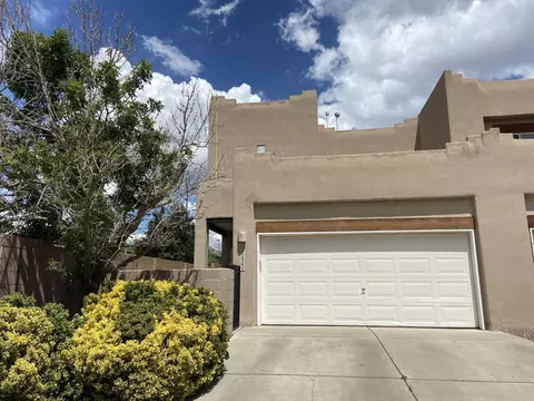4236 Red Sun Dr NE, Albuquerque, NM 87110