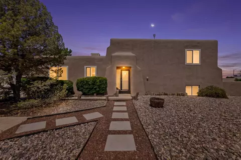 4000 Las Cimbras Ct SE, Rio Rancho, NM 87124