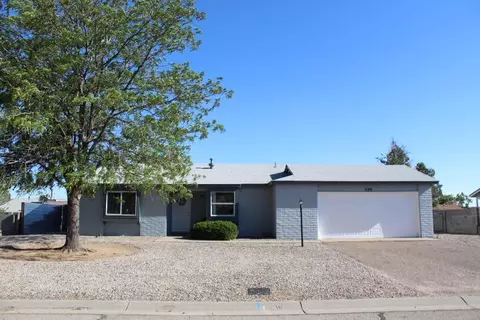 229 Sommerset Dr SE, Rio Rancho, NM 87124